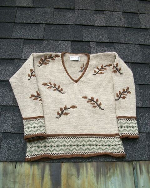 Custom Order Mid-weight Wool v-neck Pullover